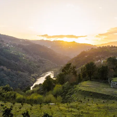 펜션 Javardo - Family House - Douro Penha Longa