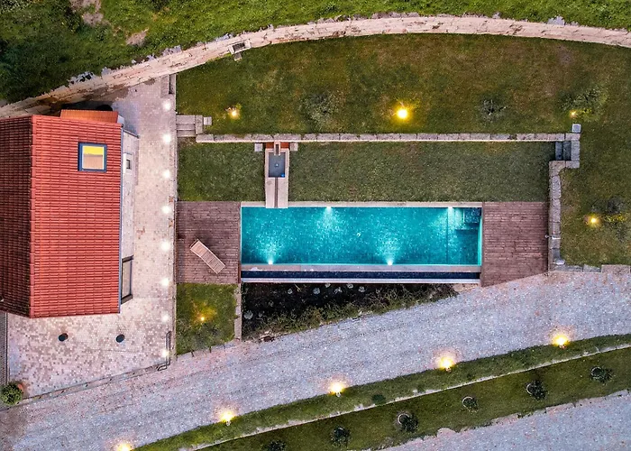 Javardo - Family House - Douro 度假居 Penha Longa